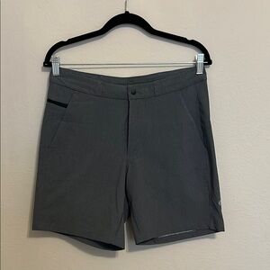 Lululemon Men’s Swim 7” Gray Shorts Size 32
